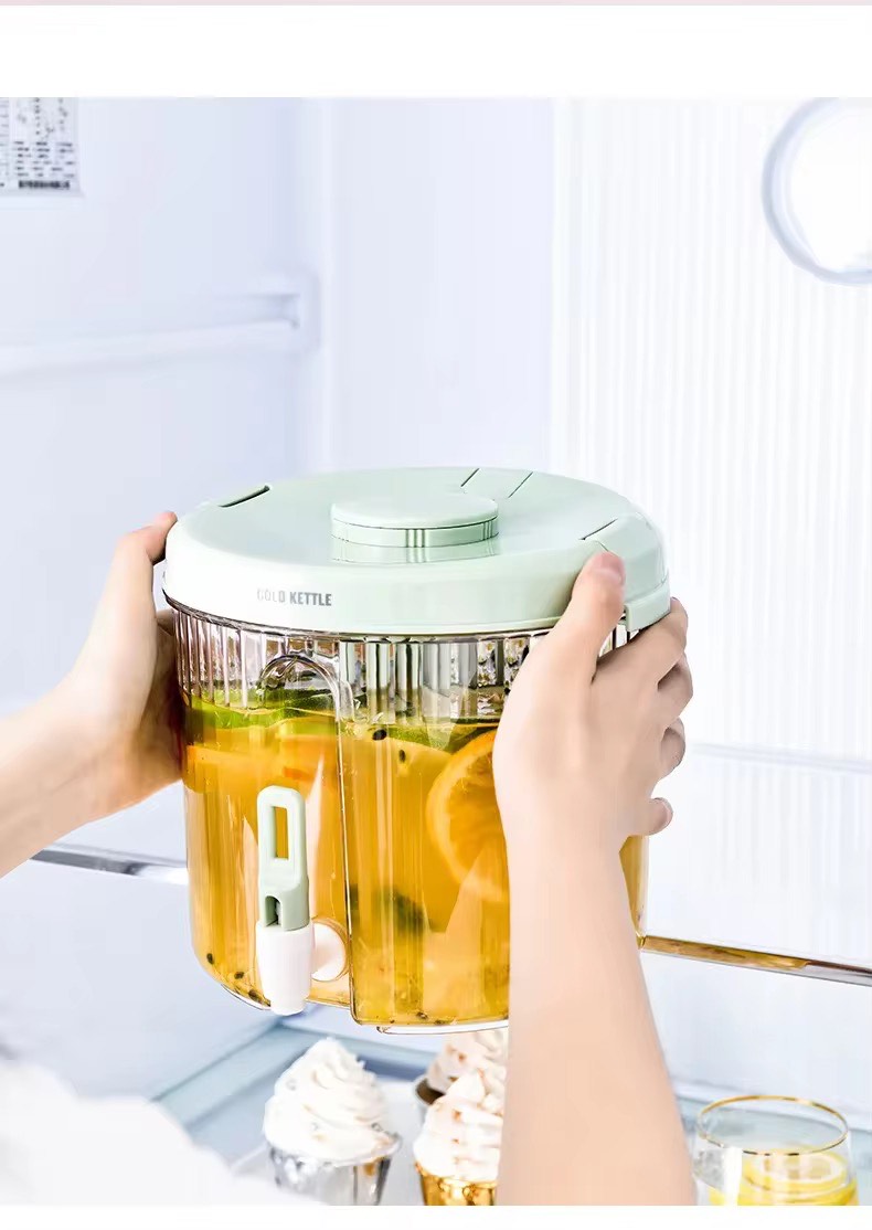 High Quality Large Capacity Round Plastic Beverages Bucket Household Refrigerator Cold Water Kettle With Faucet