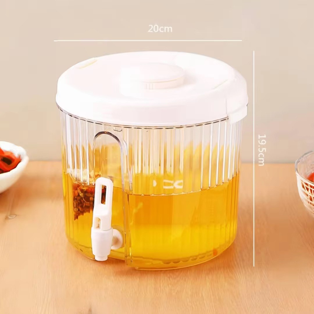 High Quality Large Capacity Round Plastic Beverages Bucket Household Refrigerator Cold Water Kettle With Faucet