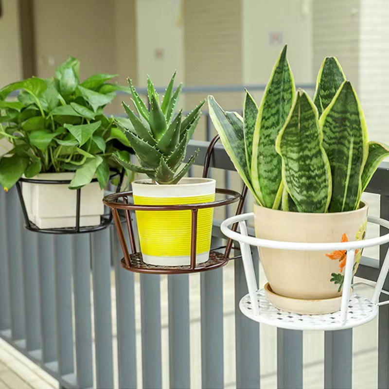 2 pieces Outdoor Balcony Railing Fence Planters Hanging Metal Iron Thicken Steel Baskets Flower Pot Holder